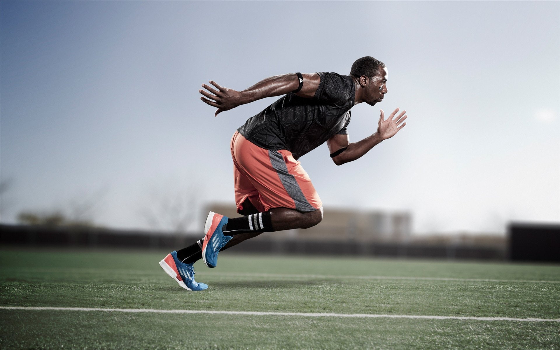 乐鱼体育官网入口-伤病满营的老鹰122-102大胜湖人,穆罕穆德-盖伊砍下生涯新高21分,老鹰球员